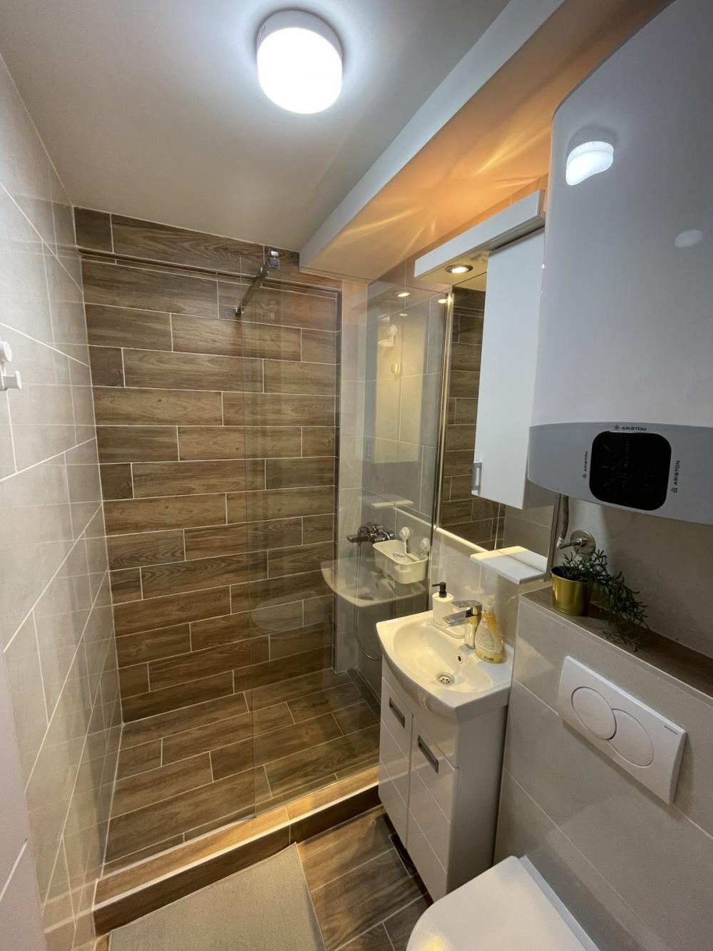 Slika 10 - Otona Župančiča, Dvosoban stan za izdavanje, 50m2, 700€