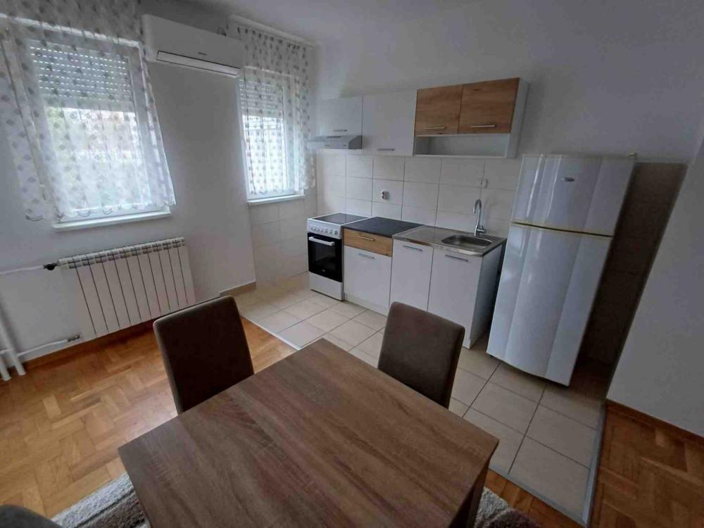 Slika 4 - Matije Vukovića, Jednoiposoban stan za izdavanje, 52m2, 400€