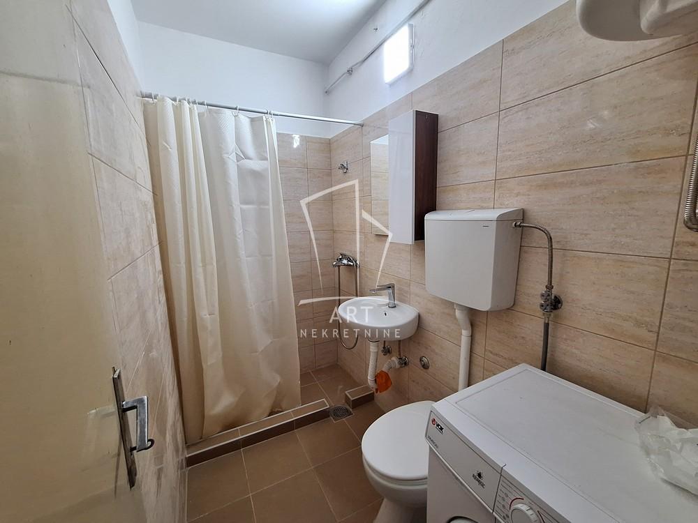 Slika 7 - Laze Kostića, Trosoban stan za izdavanje, 56m2, 400€