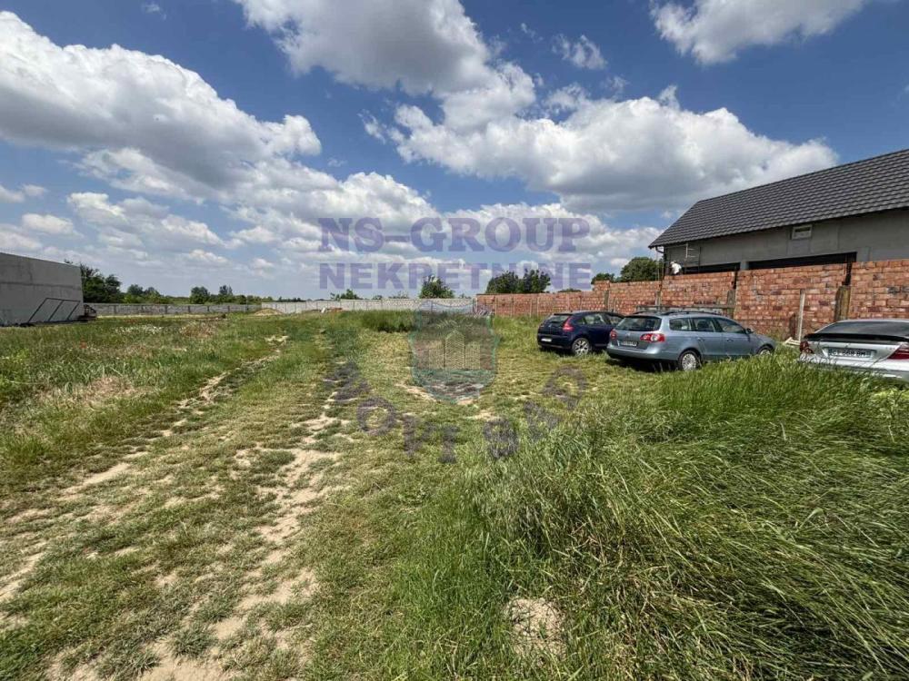Glavna slika - Plac na prodaju, veternik    , 133.900€