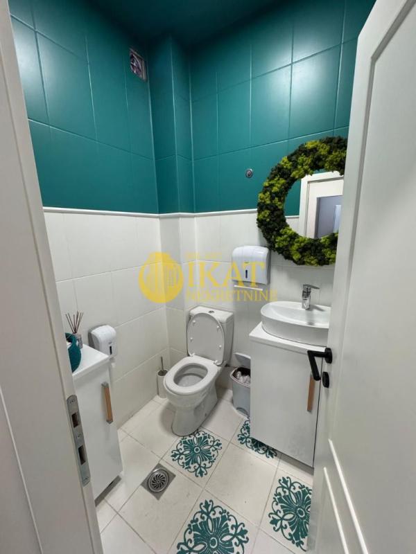 Slika 5 - Vidikovački venac,  Lokal za izdavanje, 81m2, 650€