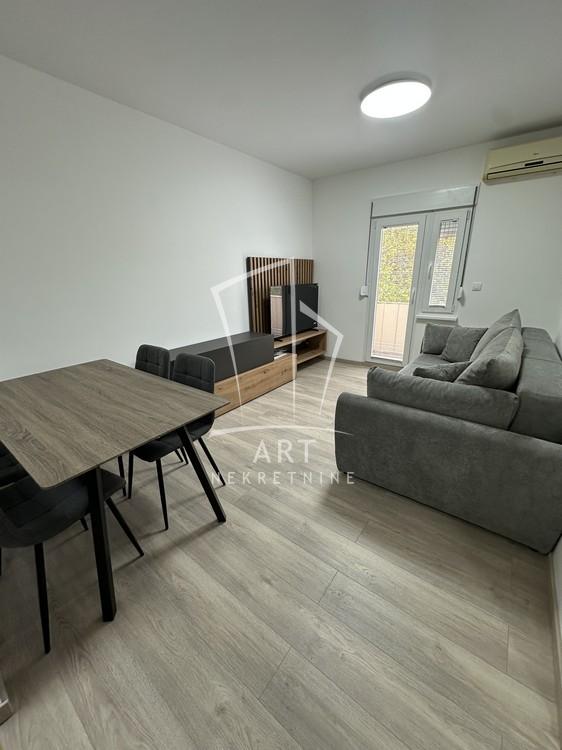 Slika 1 - Bahtijara Vagabzade, Trosoban stan za izdavanje, 47m2, 500€