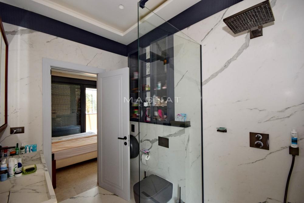 Slika 11 - Četvoroiposoban stan na prodaju, 215m2, 600.000€