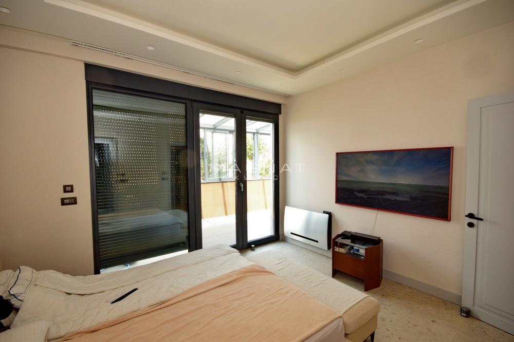Slika 8 - Četvoroiposoban stan na prodaju, 215m2, 600.000€