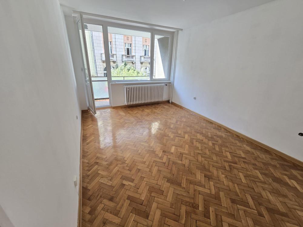 Glavna slika -Zmaj Jovina, Dvosoban stan za izdavanje, 53m2, 800€