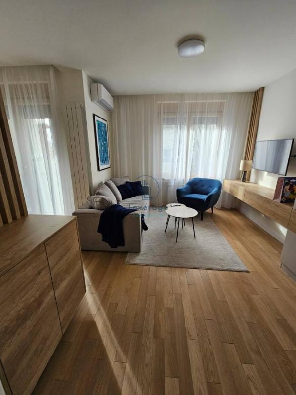 Slika 1 - Sazonova, Jednoiposoban stan za izdavanje, 40m2, 700€