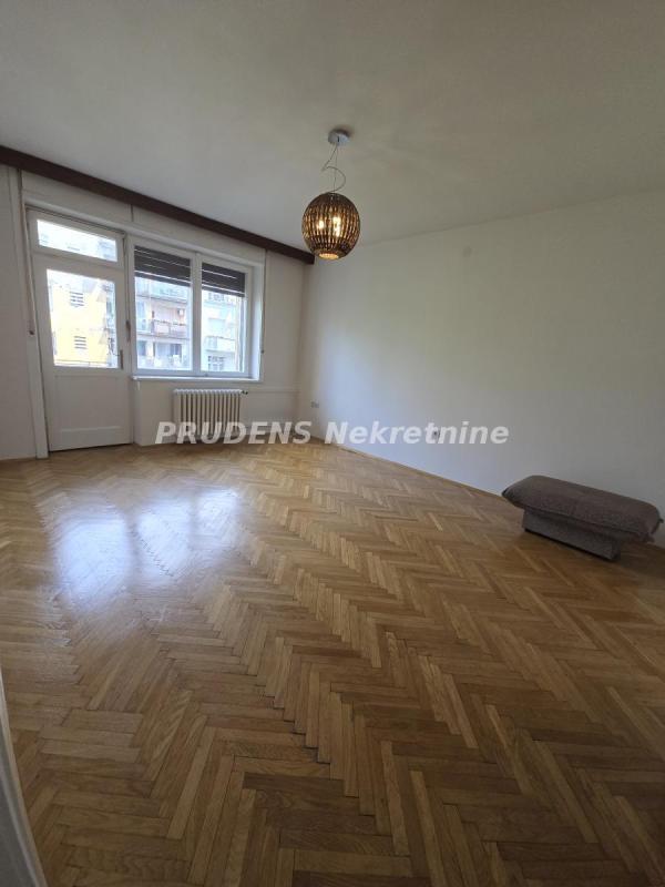 Slika 7 - Admirala Geprata, Dvosoban stan za izdavanje, 72m2, 800€