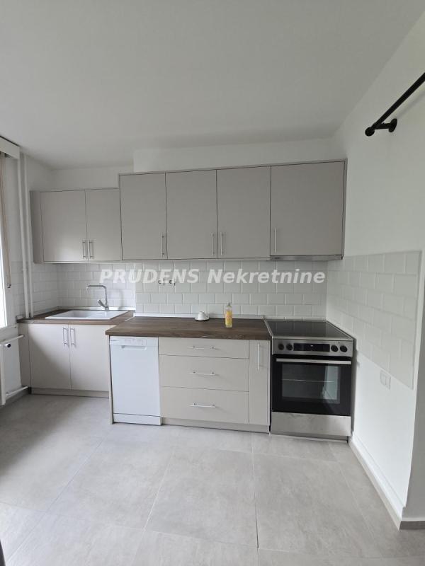 Slika 2 - Admirala Geprata, Dvosoban stan za izdavanje, 72m2, 800€
