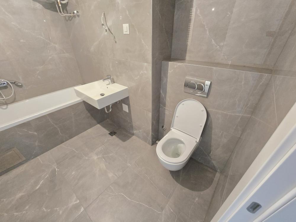 Slika 11 - Tadije Sondermajera, Trosoban stan za izdavanje, 80m2, 1.300€