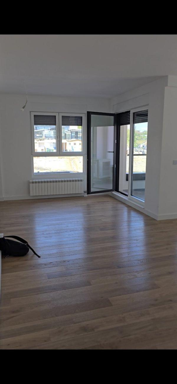 Slika 1 - Tadije Sondermajera, Trosoban stan za izdavanje, 80m2, 1.300€