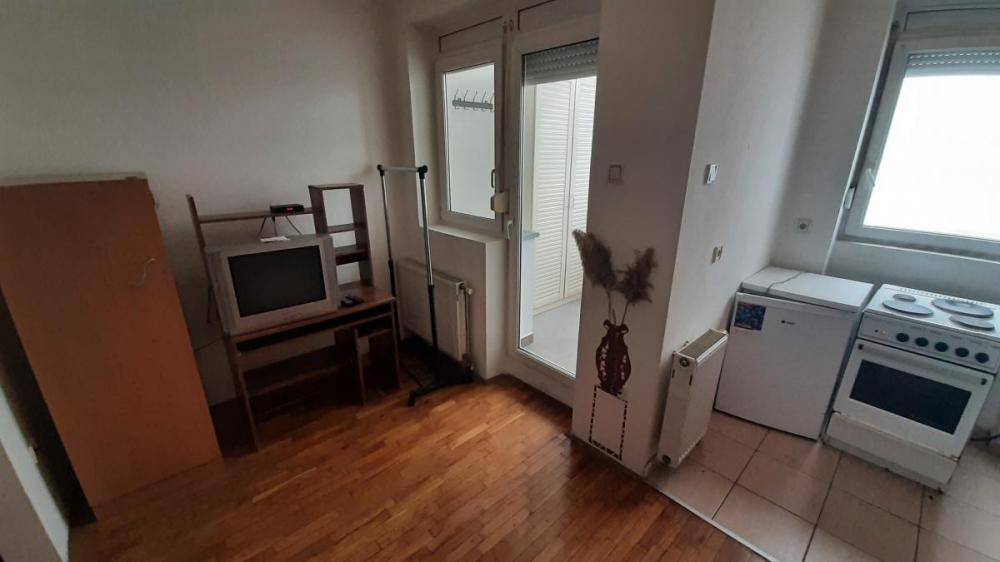 Slika 2 - Jednosoban stan za izdavanje, 24m2, 250€