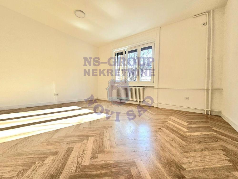 Glavna slika -Trosoban stan na prodaju, 85m2, 302.050€