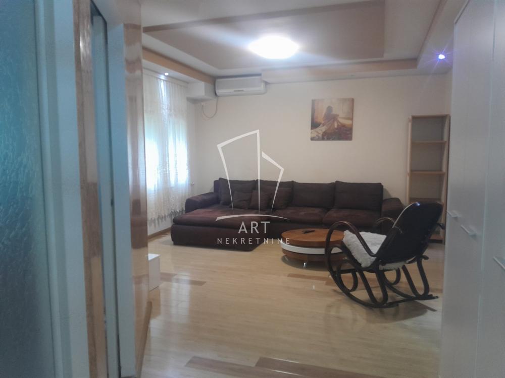 Slika 2 - Humska, Dvosoban stan za izdavanje, 48m2, 700€