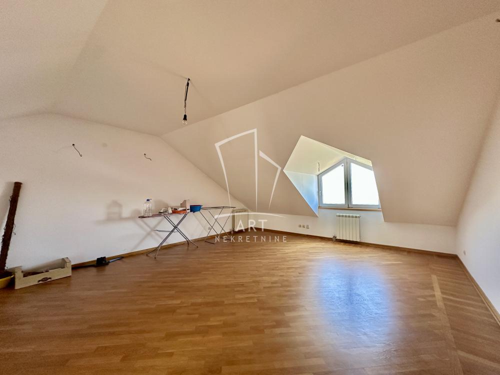 Slika 2 - Anice Savić Rebac,  Kuća za izdavanje, 320m2, 2.300€