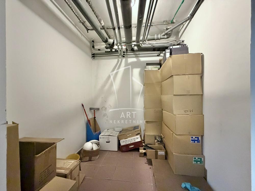 Slika 9 - Porečka,  Lokal na prodaju, 127m2, 185.000€