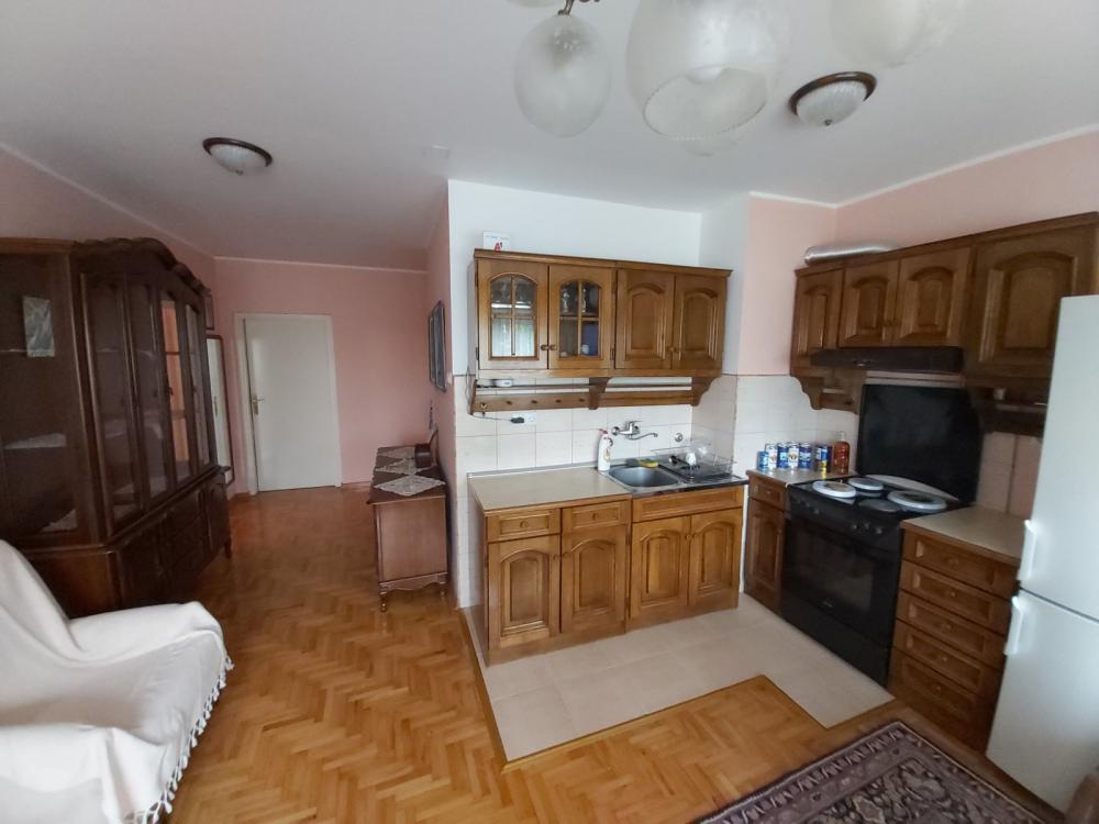 Slika 1 - Dragice Končar, Trosoban stan za izdavanje, 60m2, 550€