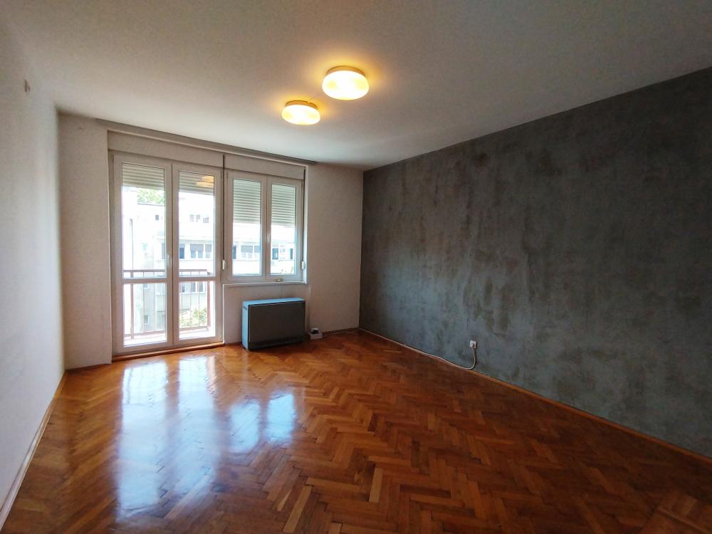 Slika 2 - Cara Dusana, Dvosoban stan na prodaju, 68m2, 289.000€