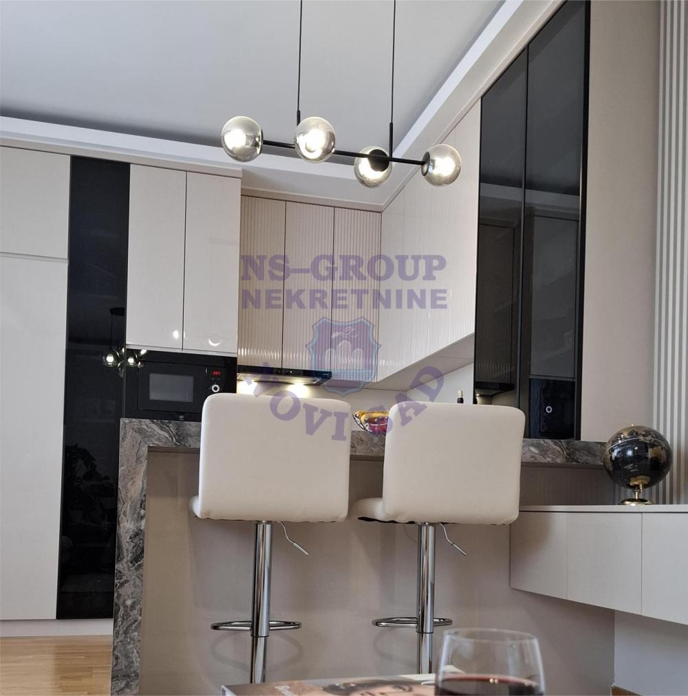 Slika 1 - Četvorosoban stan na prodaju, 127m2, 350.200€