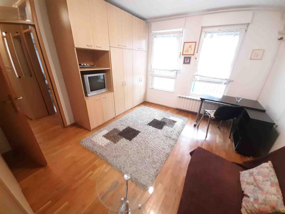 Slika 1 - Brdovita, Jednosoban stan za izdavanje, 40m2, 390€