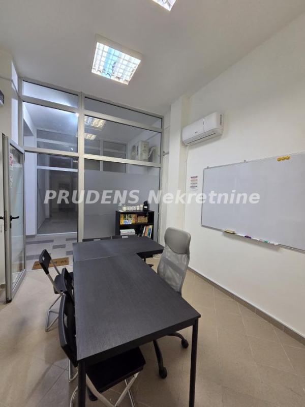 Slika 1 - Vojvode Stepe,  Lokal na prodaju, 14m2, 42.000€