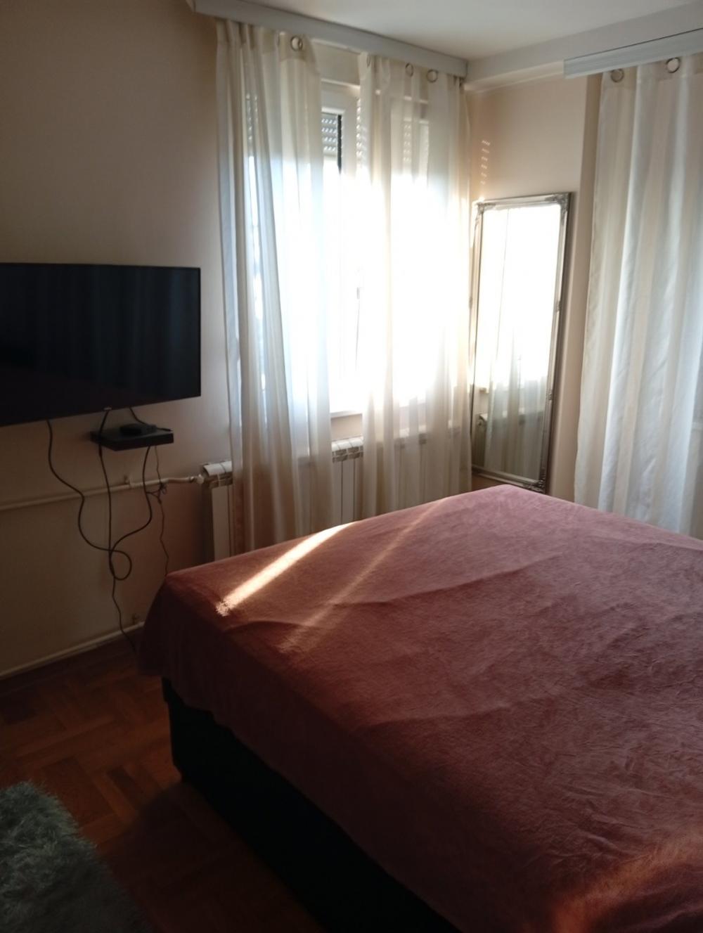 Slika 3 - Južni Bulevar, Trosoban stan za izdavanje, 56m2, 750€