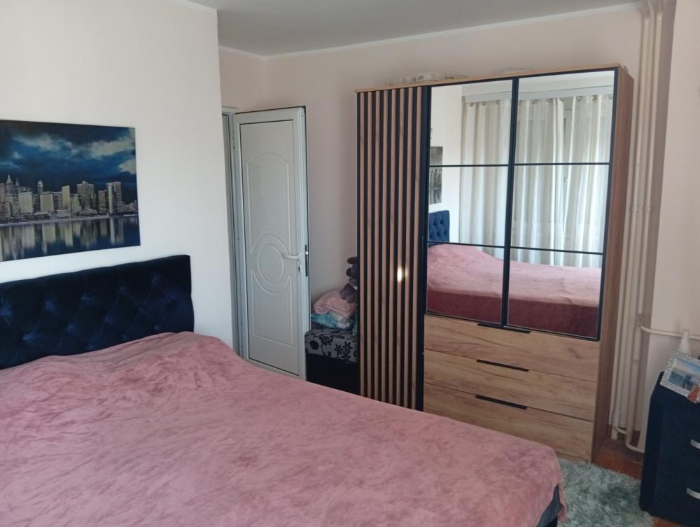 Slika 2 - Južni Bulevar, Trosoban stan za izdavanje, 56m2, 750€
