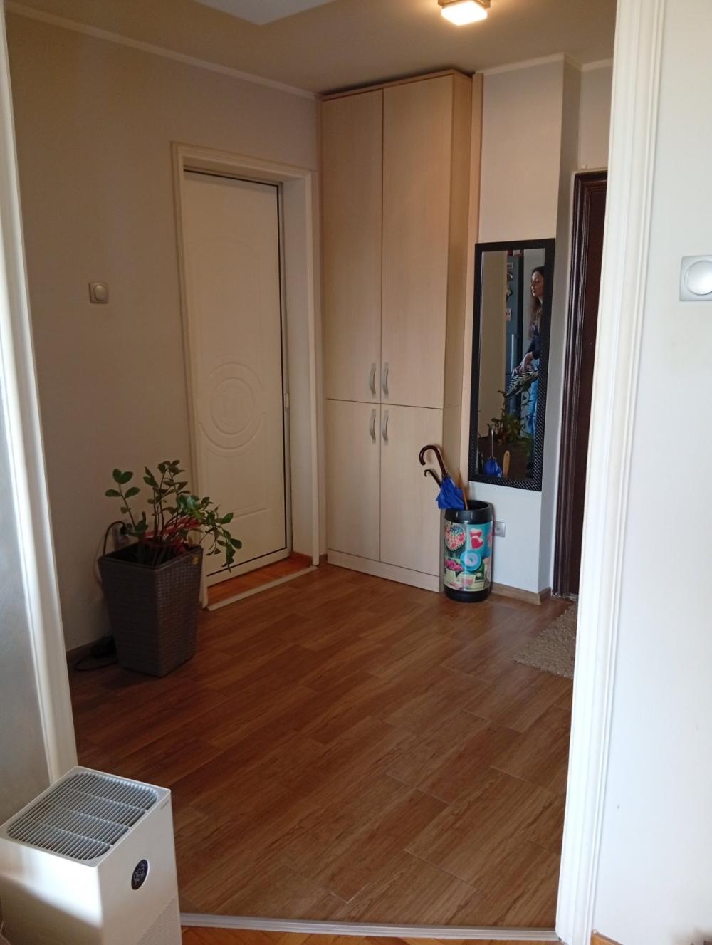 Slika 7 - Južni Bulevar, Trosoban stan za izdavanje, 56m2, 750€