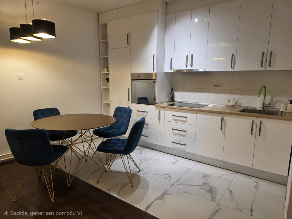 Slika 2 - Bulevar oslobođenja, Dvosoban stan za izdavanje, 40m2, 700€