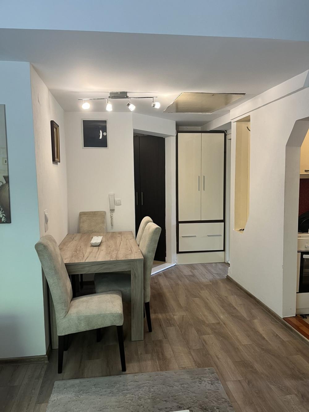 Slika 1 - Skender Begova, Trosoban stan za izdavanje, 70m2, 900€