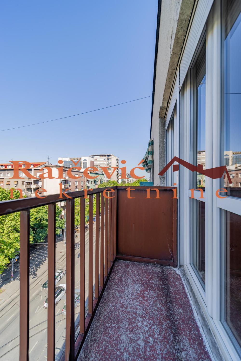 Slika 4 - Cara Dusana, Dvosoban stan na prodaju, 68m2, 289.000€