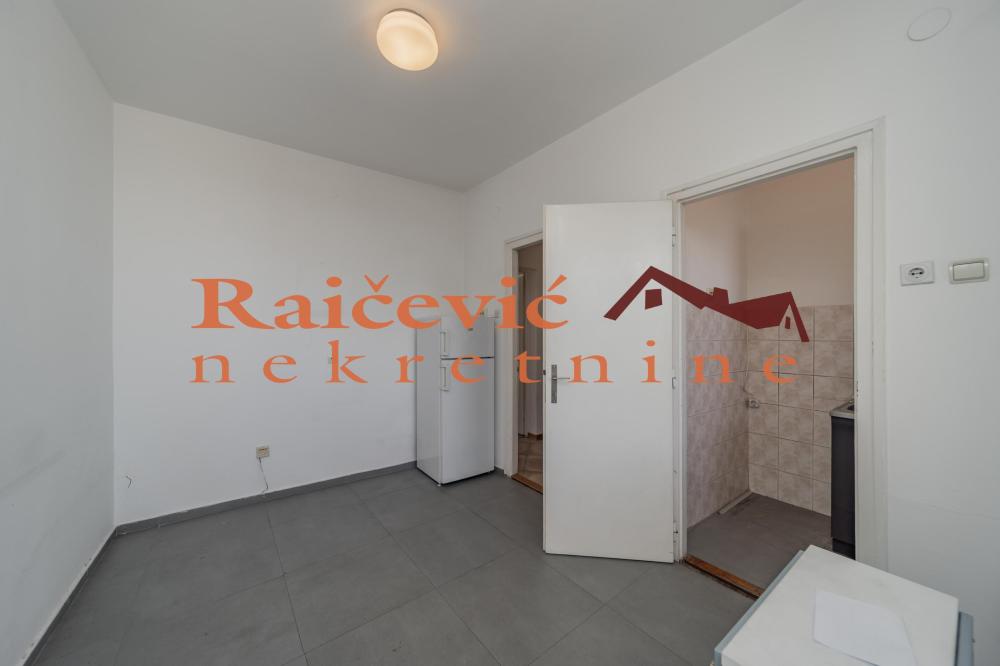 Slika 11 - Cara Dusana, Dvosoban stan na prodaju, 68m2, 289.000€
