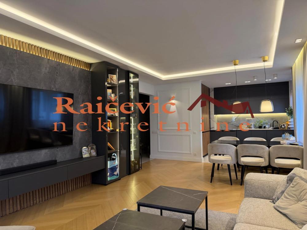 Slika 1 - Zvecanska, Trosoban stan na prodaju, 87m2, 368.000€