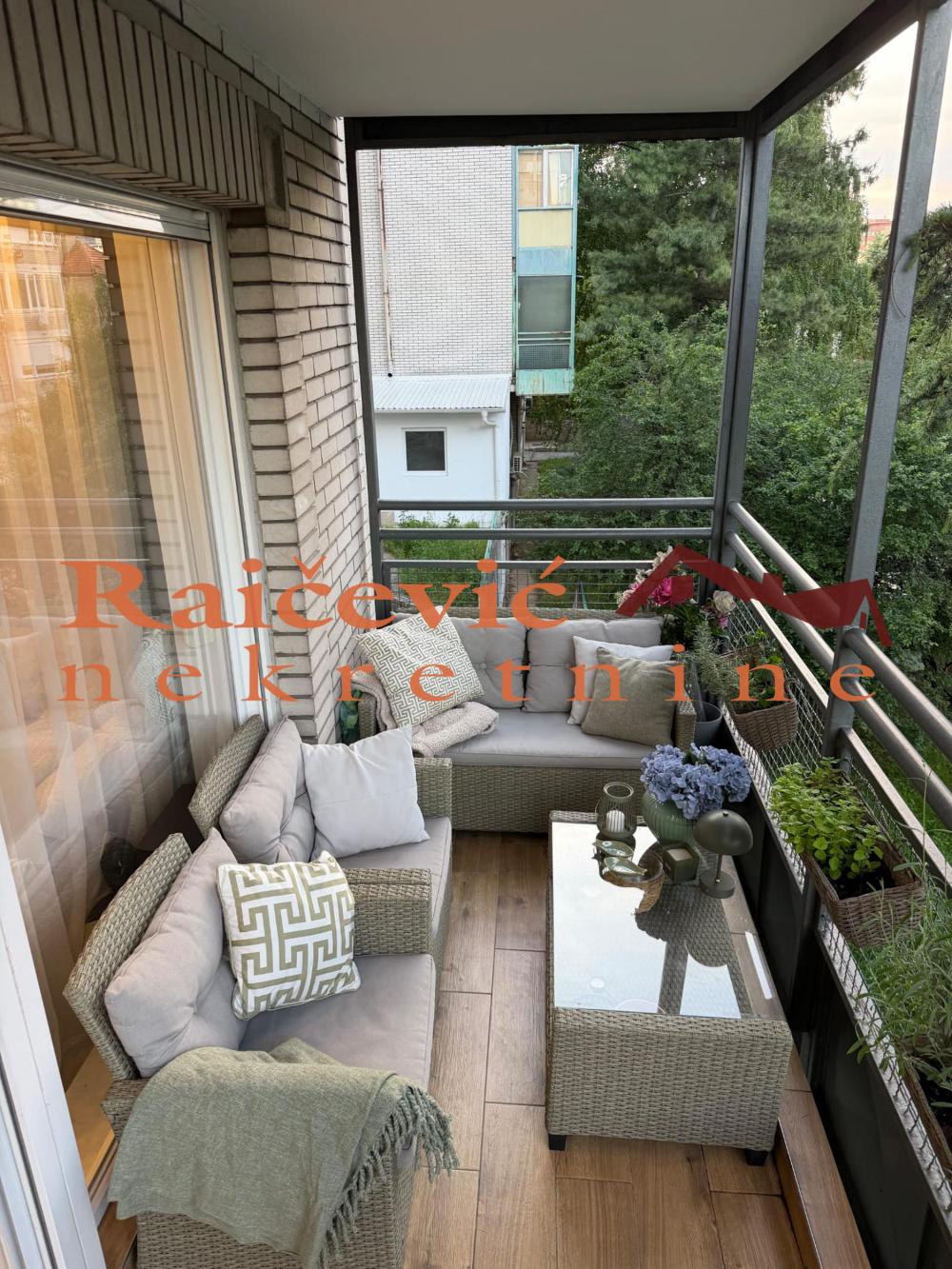 Slika 3 - Zvecanska, Trosoban stan na prodaju, 87m2, 368.000€