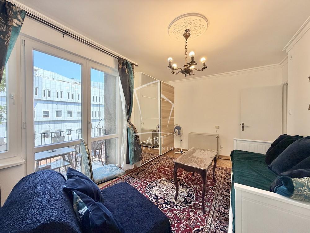 Slika 2 - Nikolaja Krasnova, Trosoban stan za izdavanje, 65m2, 970€