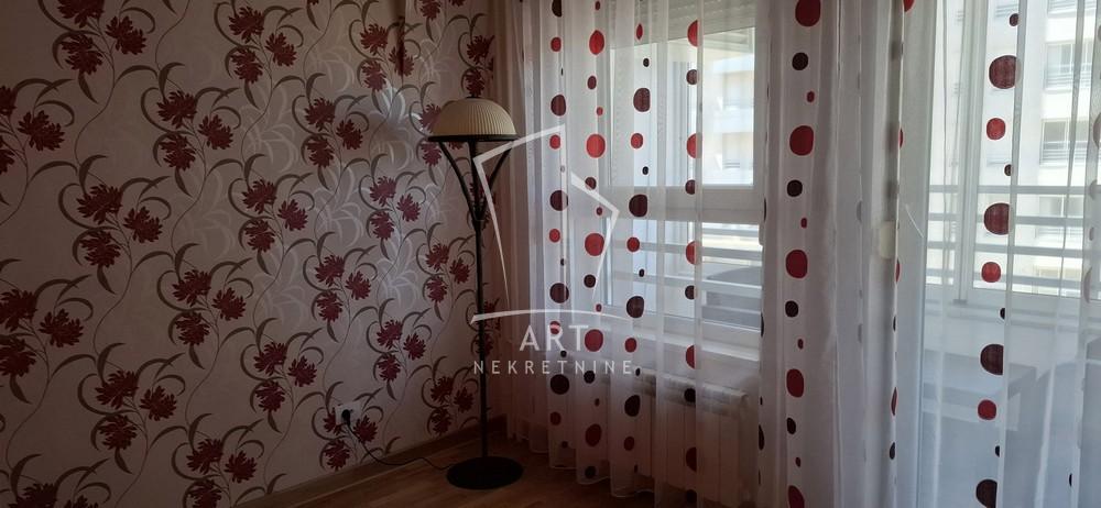 Slika 8 - Jurija Gagarina, Trosoban stan za izdavanje, 96m2, 1.200€