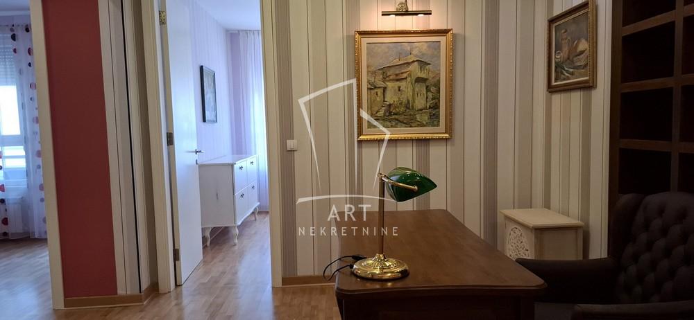 Slika 5 - Jurija Gagarina, Trosoban stan za izdavanje, 96m2, 1.200€