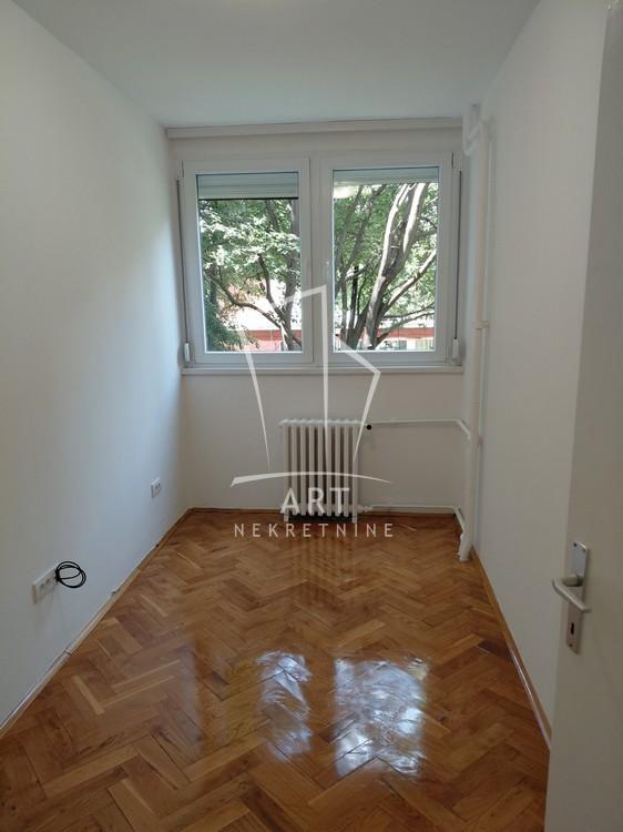 Slika 1 - Bulevar Mihajla Pupina, Dvoiposoban stan za izdavanje, 58m2, 750€