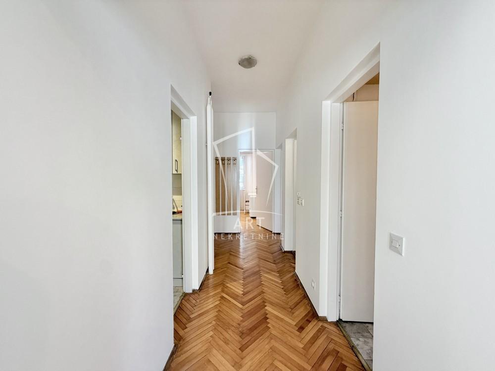 Slika 10 - Bulevar kneza Aleksandra Karađorđevića, Trosoban stan za izdavanje, 74m2, 1.000€