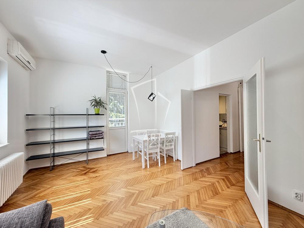Slika 2 - Bulevar kneza Aleksandra Karađorđevića, Trosoban stan za izdavanje, 74m2, 1.000€