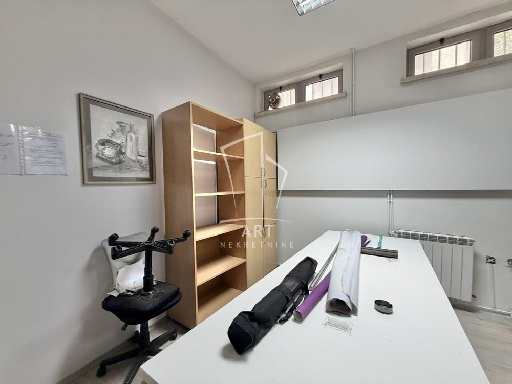 Slika 1 - Makenzijeva,  Lokal za izdavanje, 95m2, 3.600€