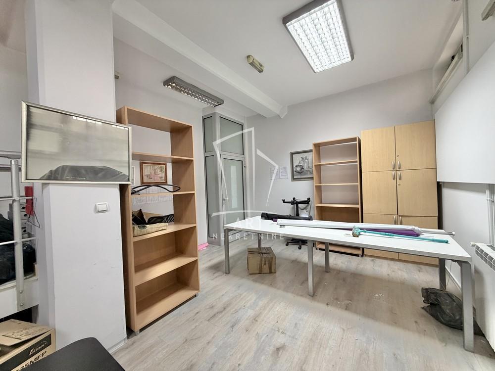 Glavna slika -Makenzijeva,  Lokal za izdavanje, 95m2, 3.600€
