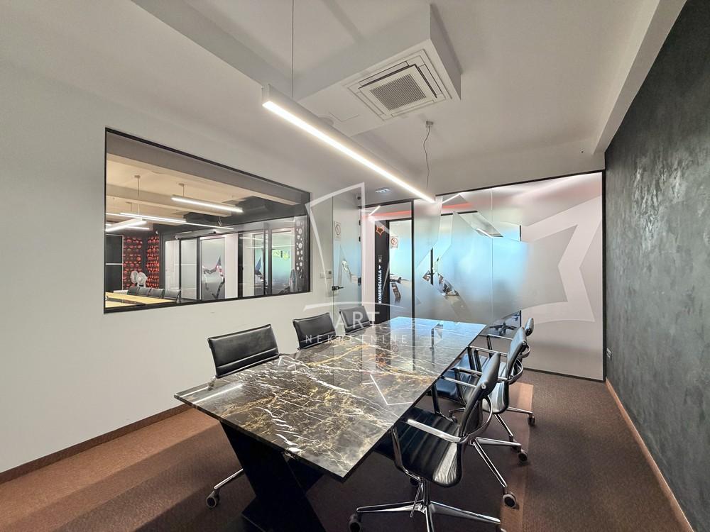 Slika 3 - Batajnički drum 9. deo,  Lokal za izdavanje, 900m2, 9.450€