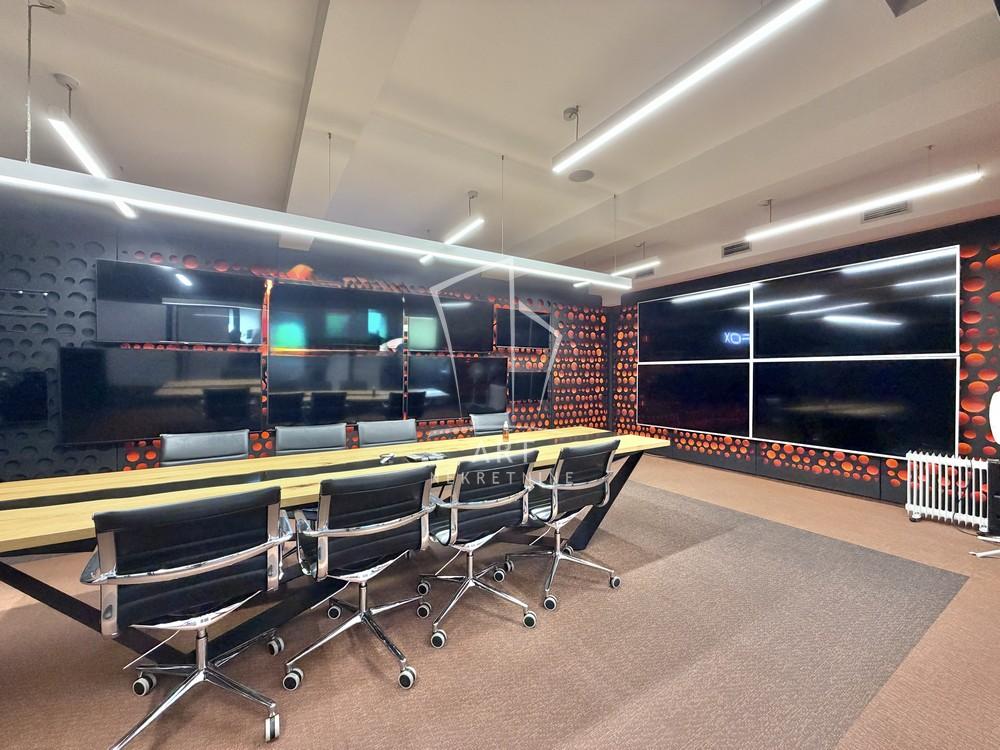 Slika 2 - Batajnički drum 9. deo,  Lokal za izdavanje, 900m2, 9.450€