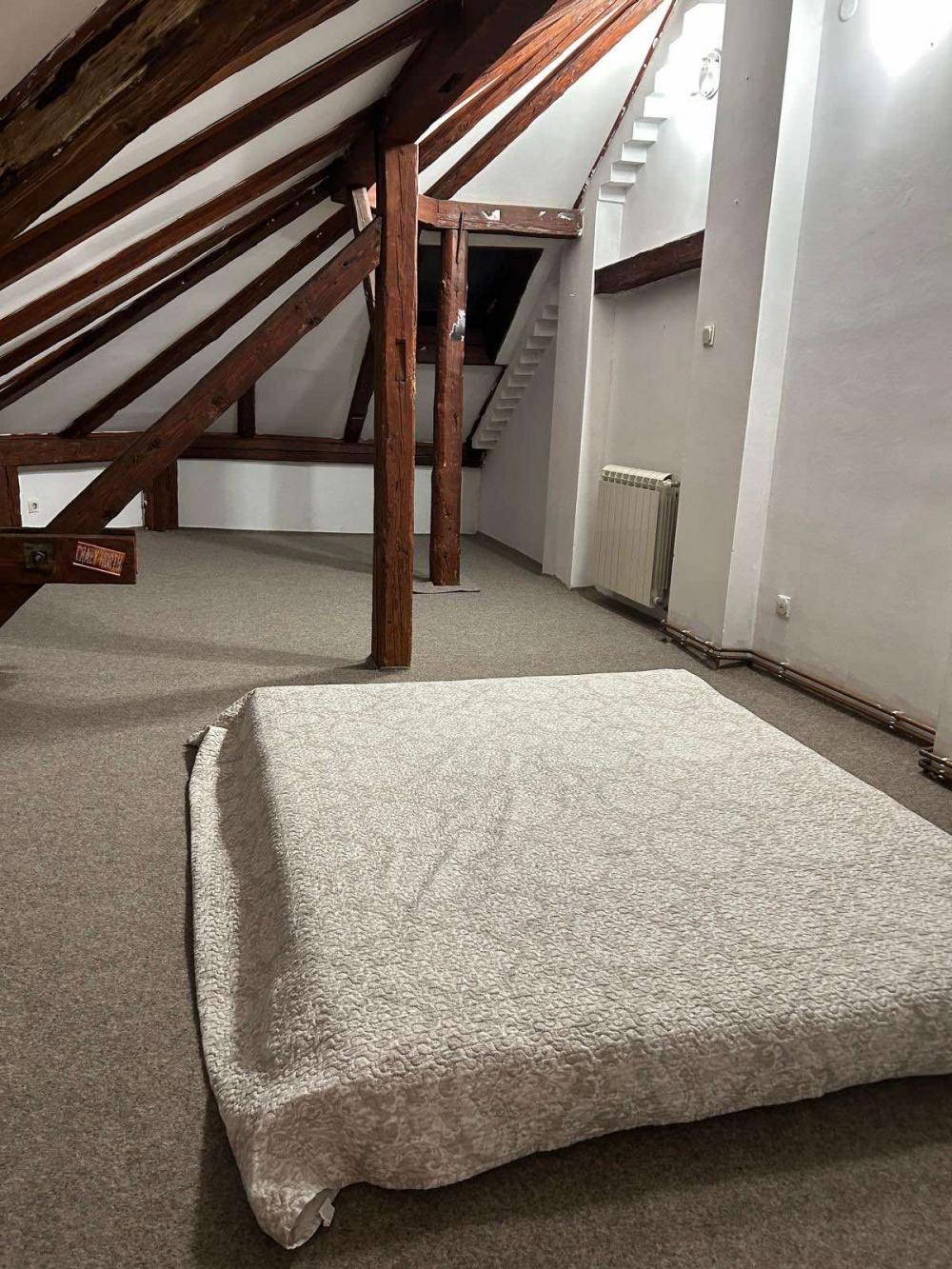 Slika 11 - Hilandarska, Trosoban stan za izdavanje, 130m2, 1.200€