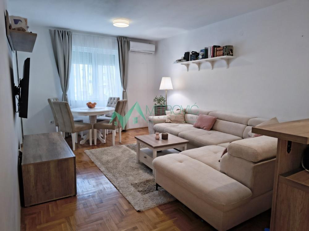Glavna slika -Dvoiposoban stan na prodaju, 64m2, 204.000€