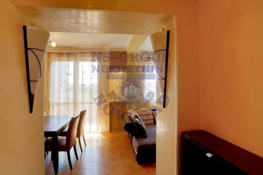 Slika 2 - Četvoroiposoban stan na prodaju, 119m2, 206.000€