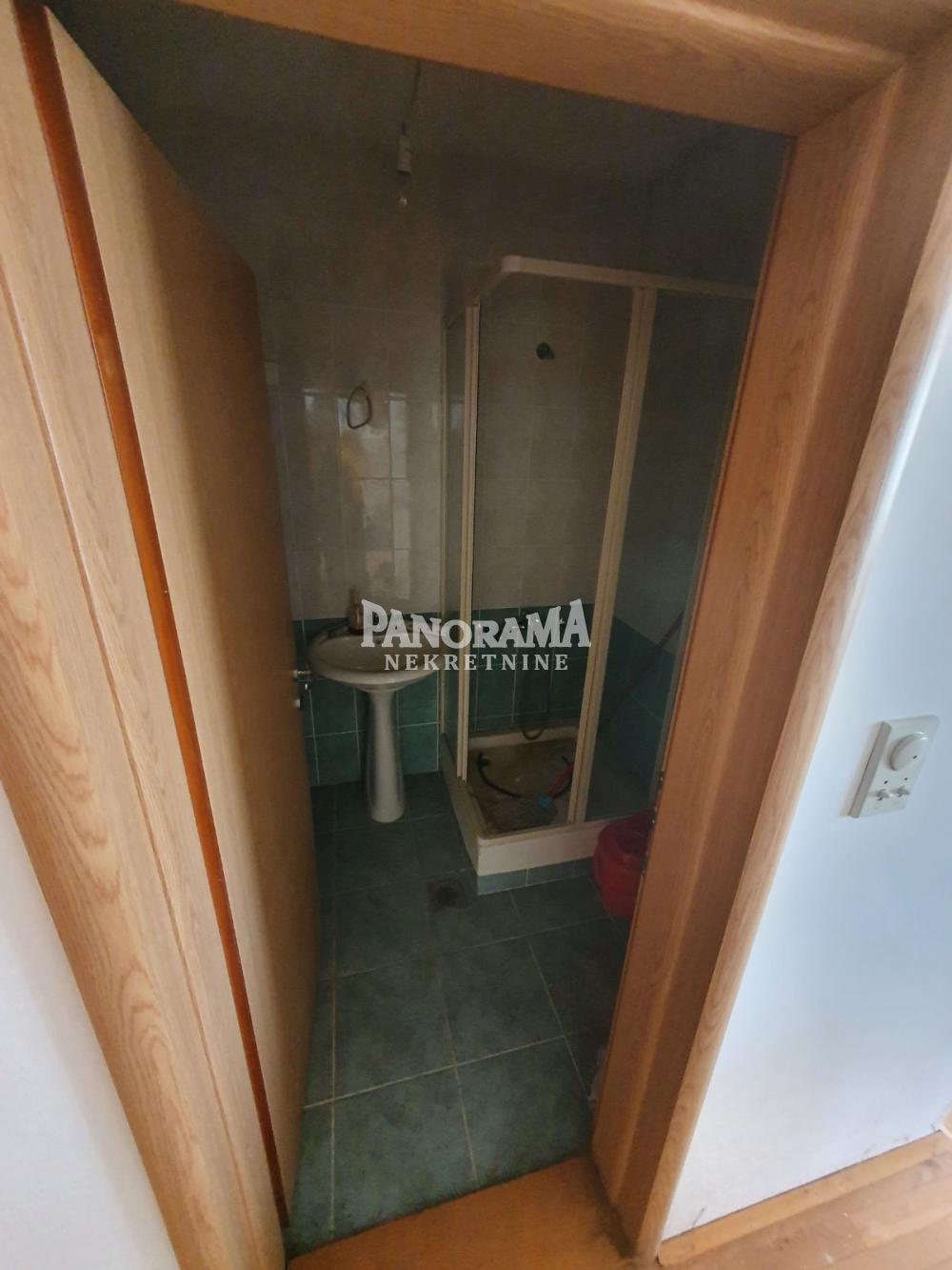 Slika 9 - Stojana Stoleta Aranđelovića, Trosoban stan na prodaju, 97m2, 168.000€