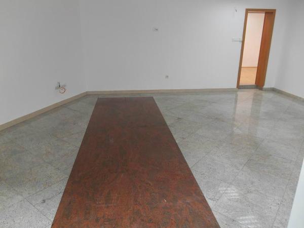 Slika 2 - Balkanska,  Lokal za izdavanje, 65m2, 1.300€