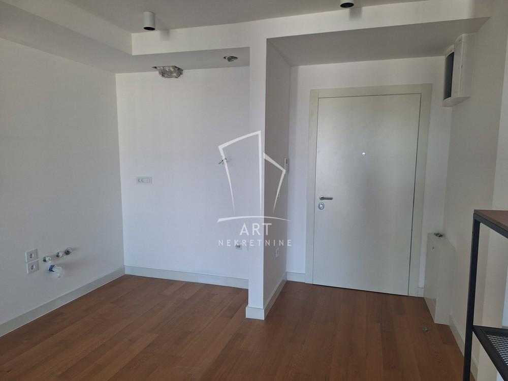Slika 2 - Milana Rakića, Dvosoban stan za izdavanje, 55m2, 800€