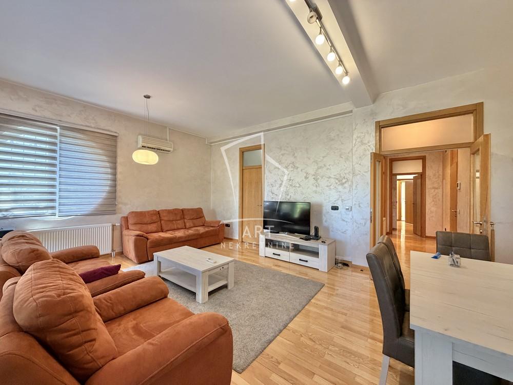 Slika 2 - Velisava Vulovića, Trosoban stan za izdavanje, 94m2, 1.300€